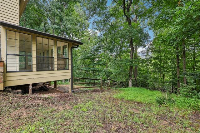 9080 Pine Tree Circle, Gainesville, GA 30506