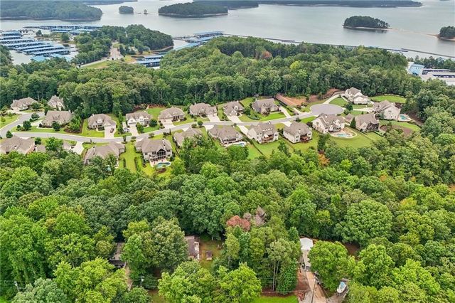 9080 Pine Tree Circle, Gainesville, GA 30506