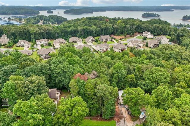 9080 Pine Tree Circle, Gainesville, GA 30506