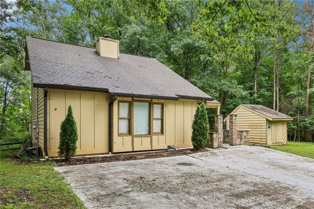 9080 Pine Tree Circle, Gainesville, GA 30506