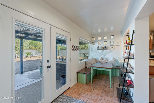 918 N Montezuma Avenue, Tucson, AZ 85711