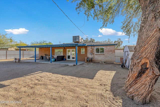 918 N Montezuma Avenue, Tucson, AZ 85711