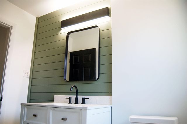 21310 Gardner Street, Oak Park, MI 48237