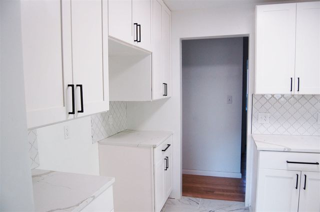 21310 Gardner Street, Oak Park, MI 48237