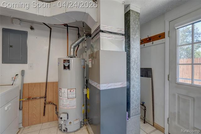22520 E 13 Mile Road, Saint Clair Shores, MI 48082