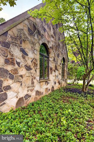 255 ARRETON RD, Princeton, NJ 08540