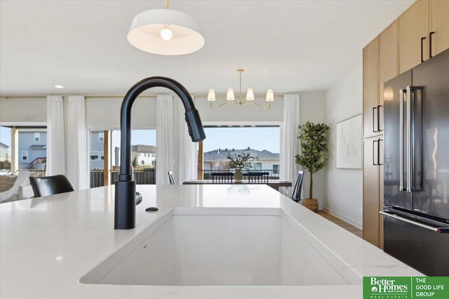 8177 S 185 Street, Omaha, NE 68136