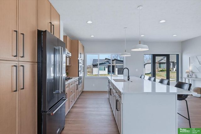 8177 S 185 Street, Omaha, NE 68136