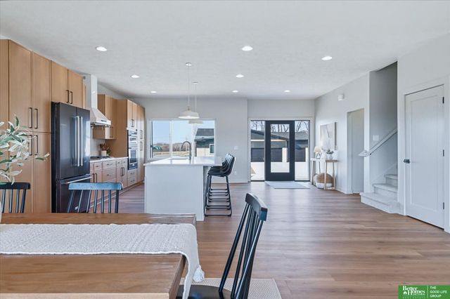 8177 S 185 Street, Omaha, NE 68136