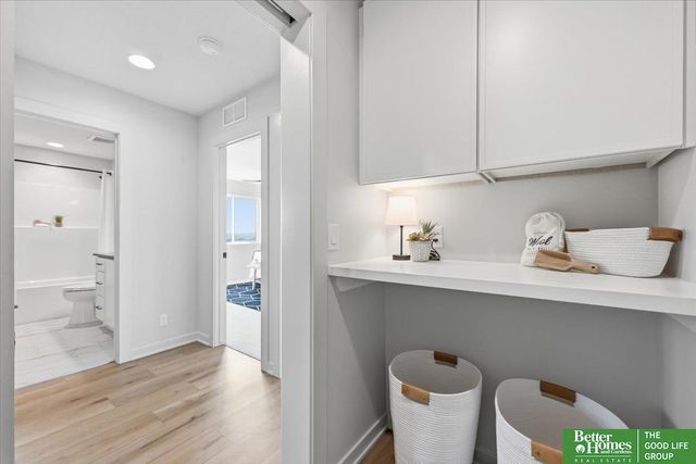 8177 S 185 Street, Omaha, NE 68136