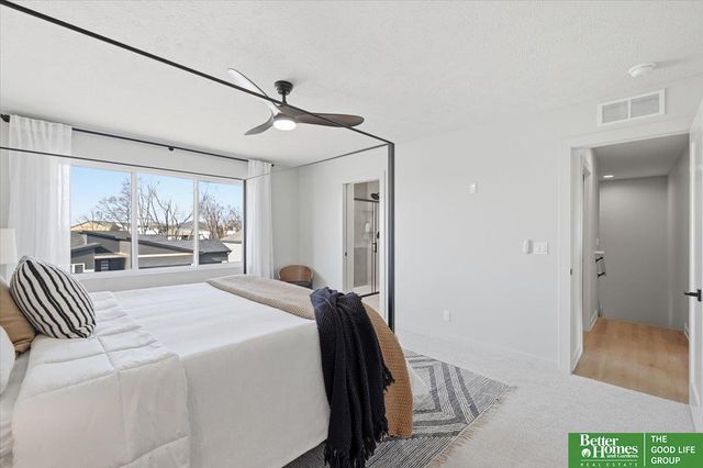 8177 S 185 Street, Omaha, NE 68136