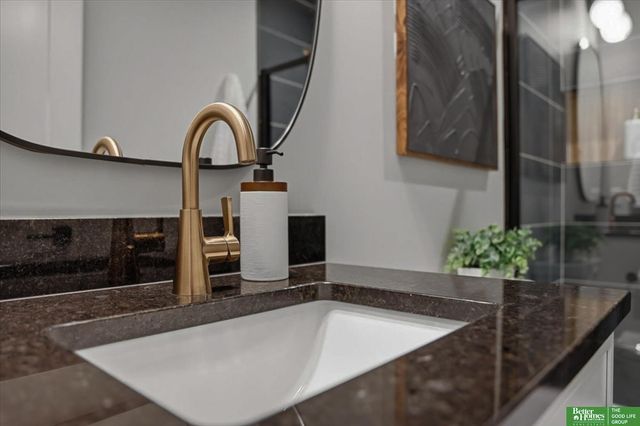 8177 S 185 Street, Omaha, NE 68136