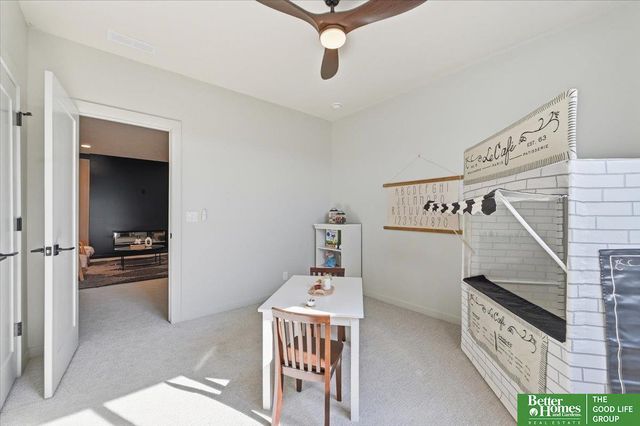 8177 S 185 Street, Omaha, NE 68136