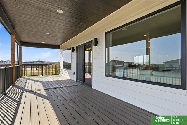 8177 S 185 Street, Omaha, NE 68136