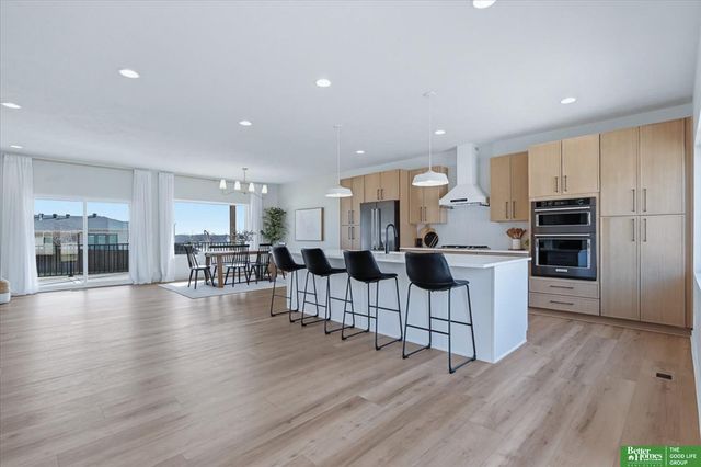 8177 S 185 Street, Omaha, NE 68136