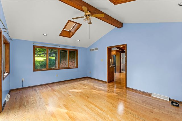 304 Clubview Drive, Peters Twp, PA 15317