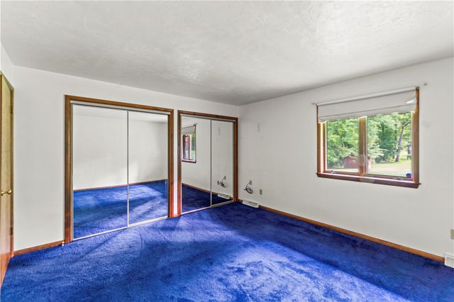 304 Clubview Drive, Peters Twp, PA 15317