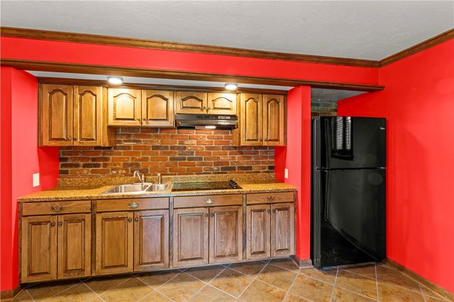 304 Clubview Drive, Peters Twp, PA 15317