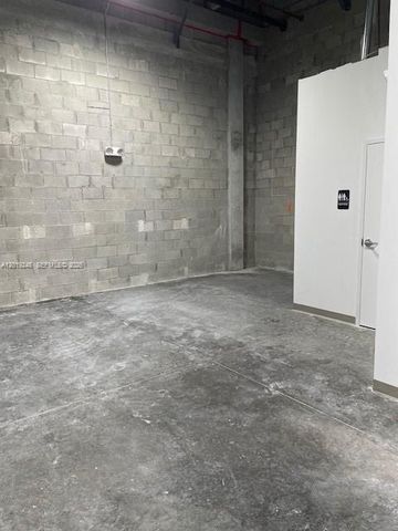 10890 NW 17ST 129, Sweetwater, FL 33172