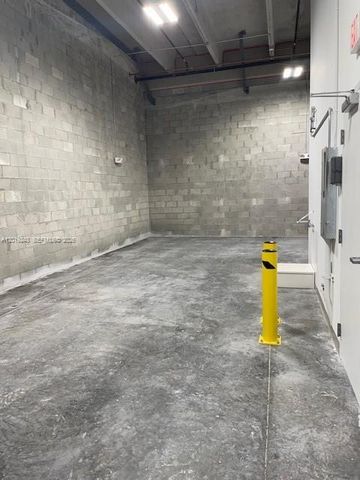 10890 NW 17ST 129, Sweetwater, FL 33172