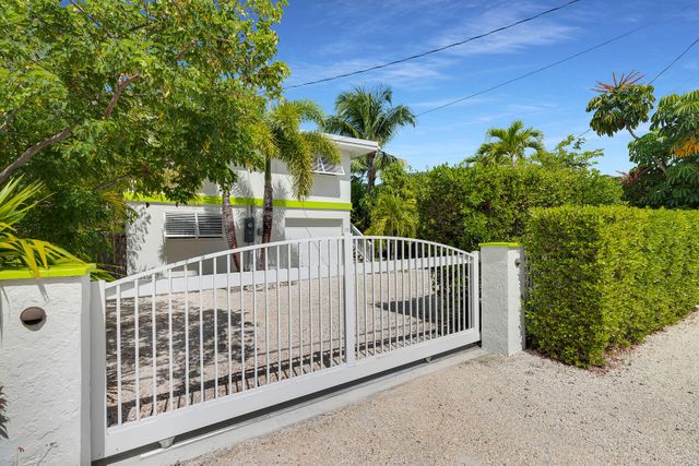 139 Gardenia Street, Plantation Key, FL 33070