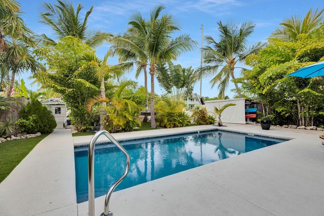 139 Gardenia Street, Plantation Key, FL 33070