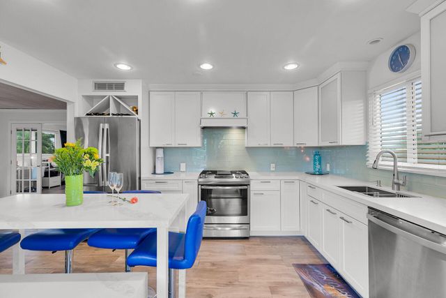 139 Gardenia Street, Plantation Key, FL 33070