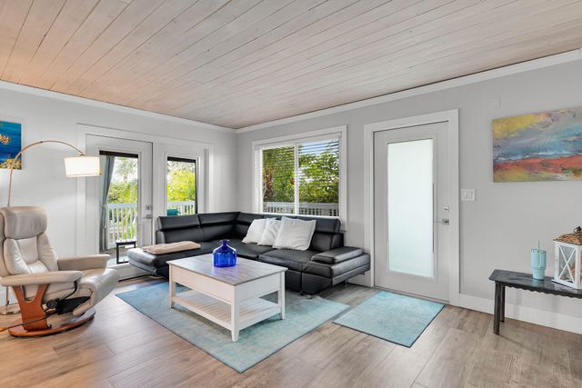 139 Gardenia Street, Plantation Key, FL 33070