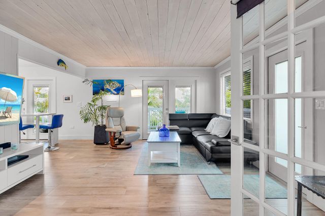 139 Gardenia Street, Plantation Key, FL 33070