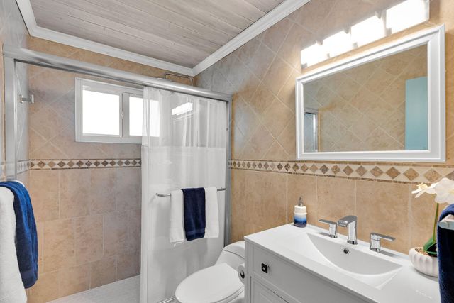 139 Gardenia Street, Plantation Key, FL 33070