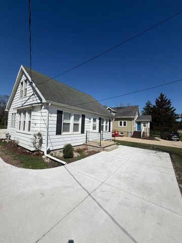 2833 128th STREET, New Berlin, WI 53151