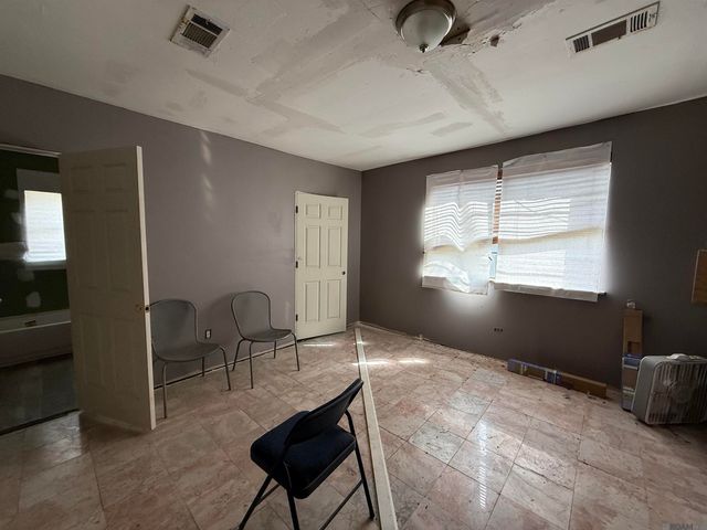 336 Woodpecker St, Baton Rouge, LA 70807