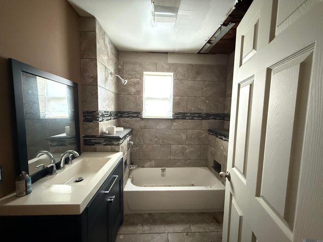 336 Woodpecker St, Baton Rouge, LA 70807