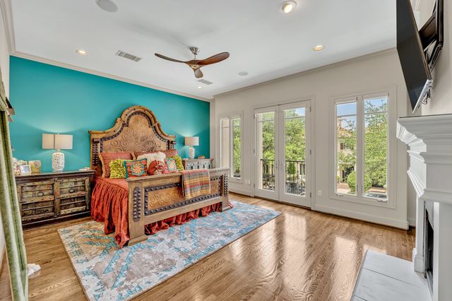 2705 Museum Way, Fort Worth, TX 76107