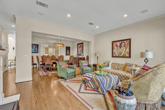 2705 Museum Way, Fort Worth, TX 76107