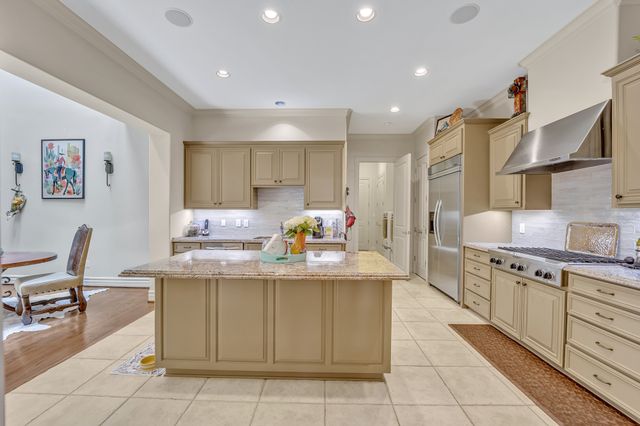 2705 Museum Way, Fort Worth, TX 76107