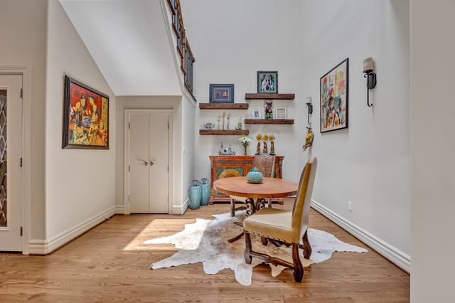 2705 Museum Way, Fort Worth, TX 76107