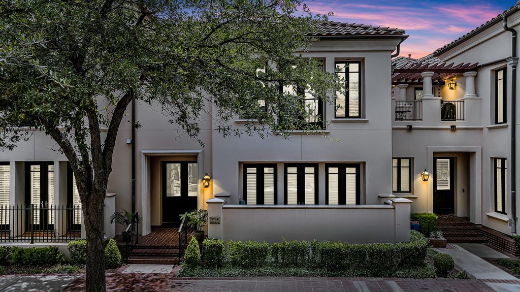 2705 Museum Way, Fort Worth, TX 76107
