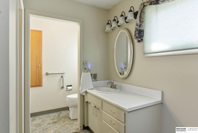 1615 Mayfair Avenue, Fremont, NE 68025