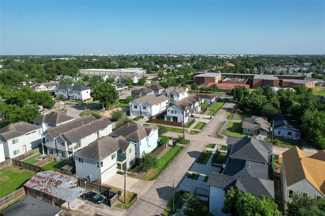 2306 Wipprecht Street, Houston, TX 77020