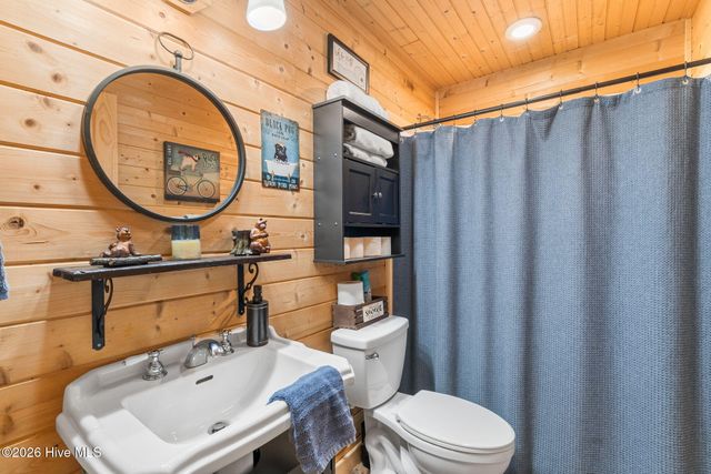 2390 Rainbow Ridge Road, Hiawassee, GA 30546
