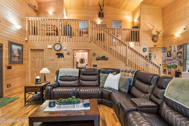 2390 Rainbow Ridge Road, Hiawassee, GA 30546
