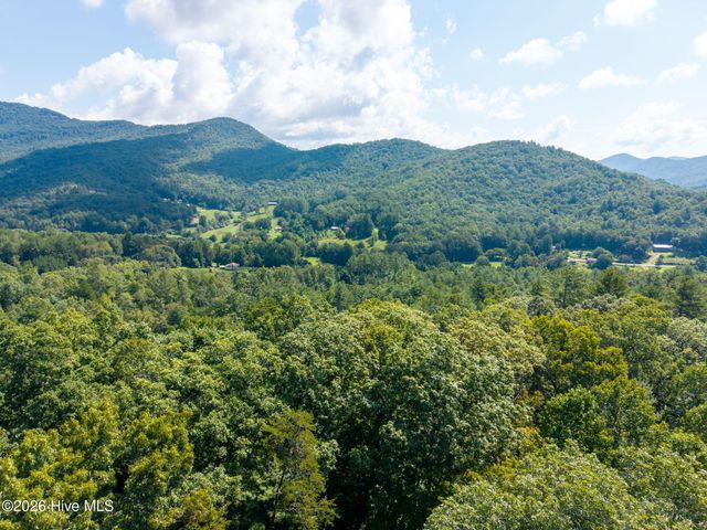 2390 Rainbow Ridge Road, Hiawassee, GA 30546
