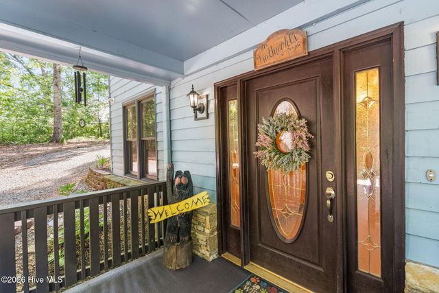 2390 Rainbow Ridge Road, Hiawassee, GA 30546