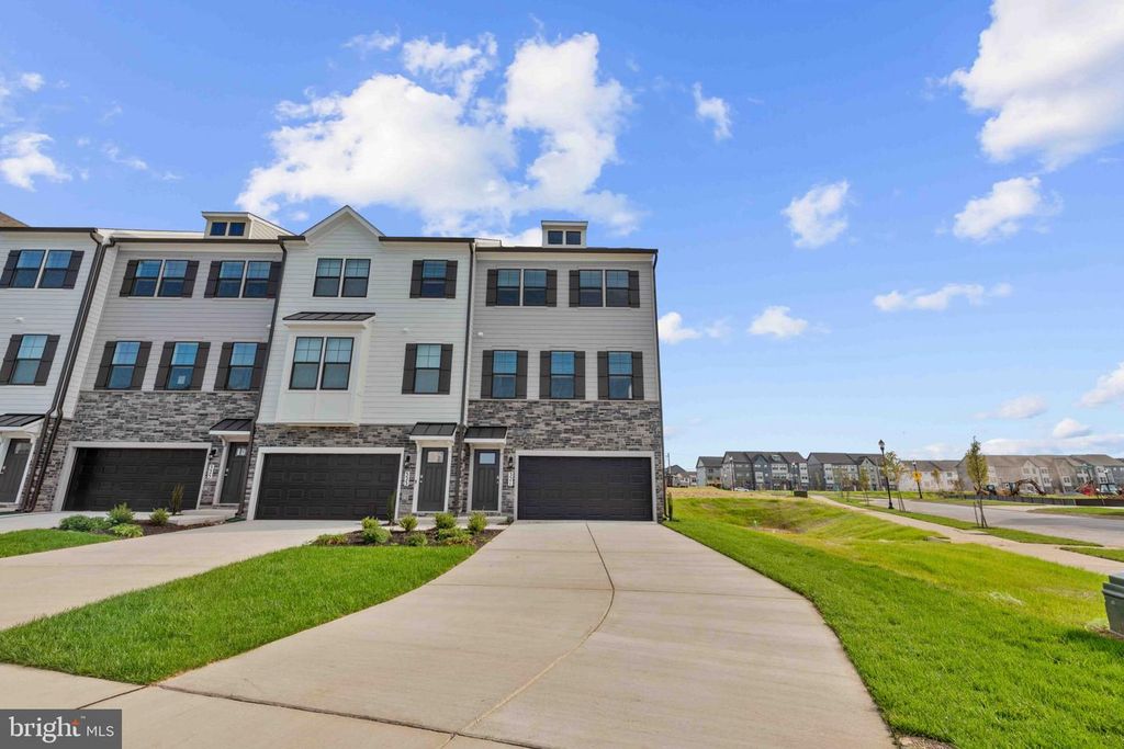 423 ENSEMBLE WAY, Frederick, MD 21701