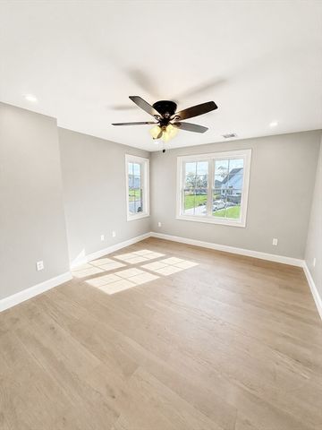 6 Hadley Heights Way, Freetown, MA 02702
