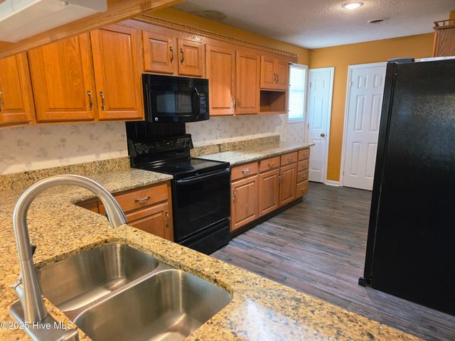 250 Waccamaw Shores Road, Lake Waccamaw, NC 28450