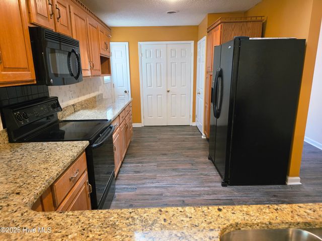 250 Waccamaw Shores Road, Lake Waccamaw, NC 28450