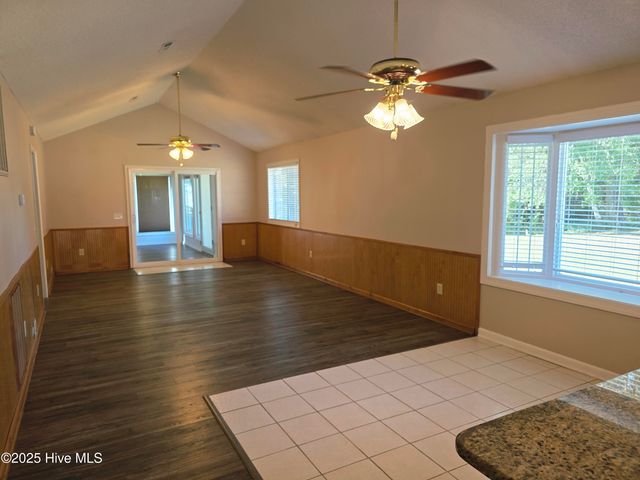 250 Waccamaw Shores Road, Lake Waccamaw, NC 28450