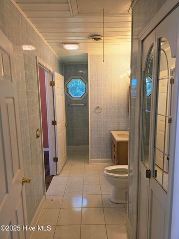 250 Waccamaw Shores Road, Lake Waccamaw, NC 28450